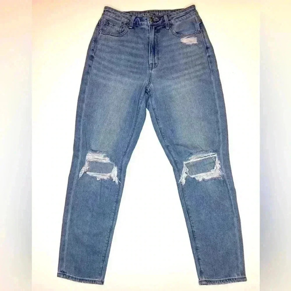 American Eagle Outfitters Denim - American Eagle Women’s Mom Jeans Size 4 Regular